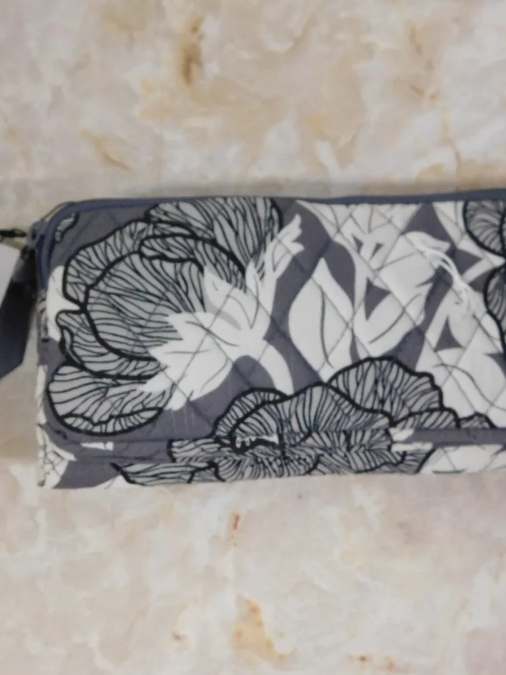 Vera Bradley RFID Wallet Crossbody Moon Shadow Meadow NEW with Tag - Picture 3 of 6